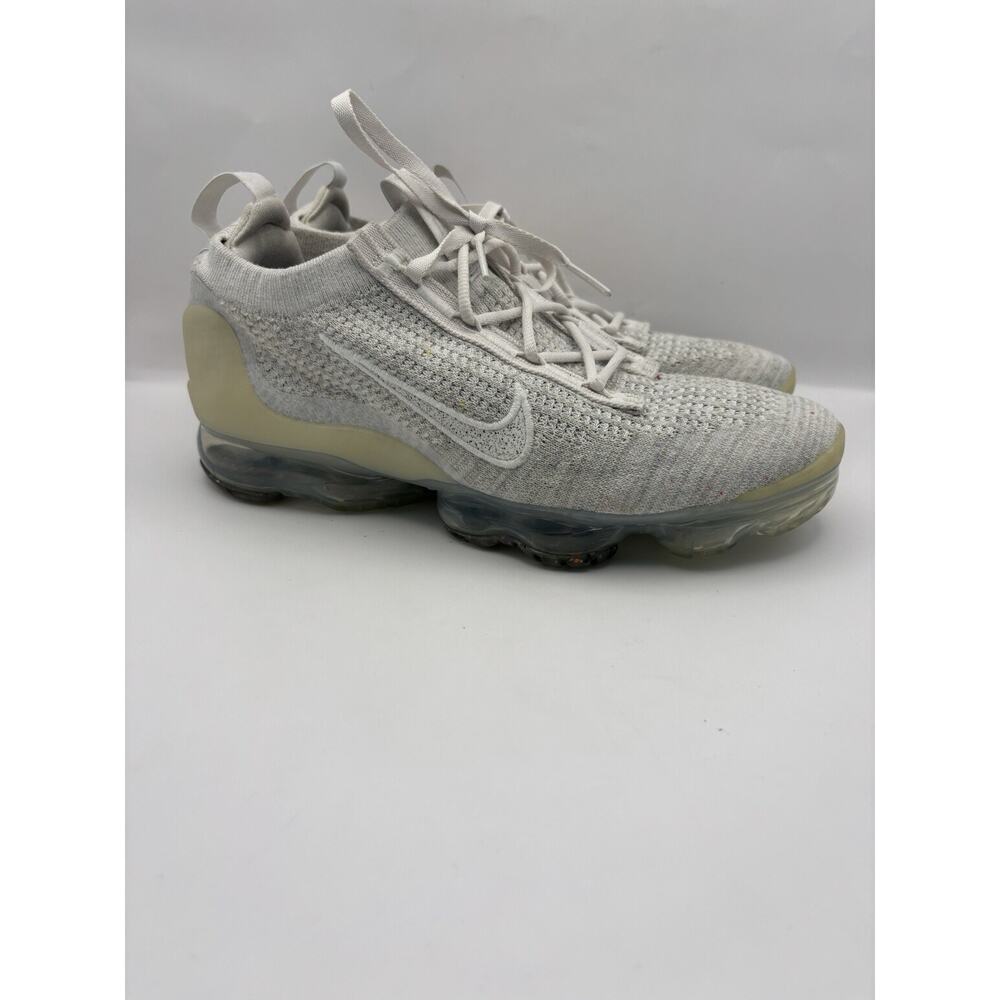 Nike Air Vapormax 2021 Flyknit White Sneakers Women Size 10